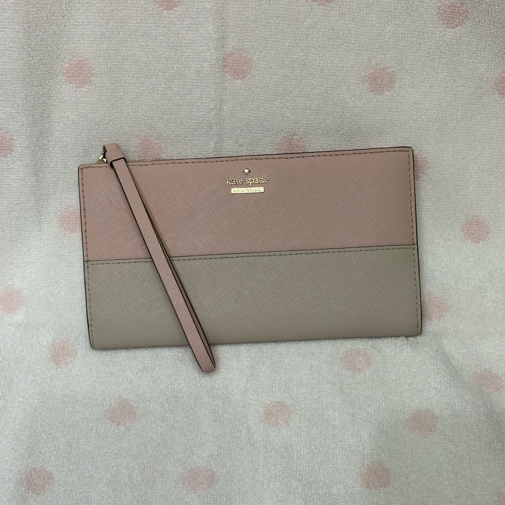 PRICE FIRM- Kate Spade wallet wristlet